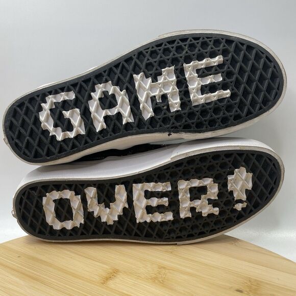 Vans X Nintendo Legend Of Zelda Logo Print Womens Size 6 Black Classic Slip Ons - Picture 13 of 15